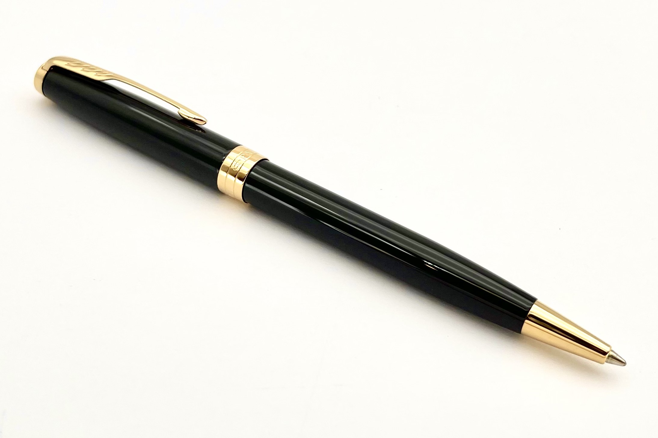 Parker161950784SonnetBlackGoldTrimBP_E